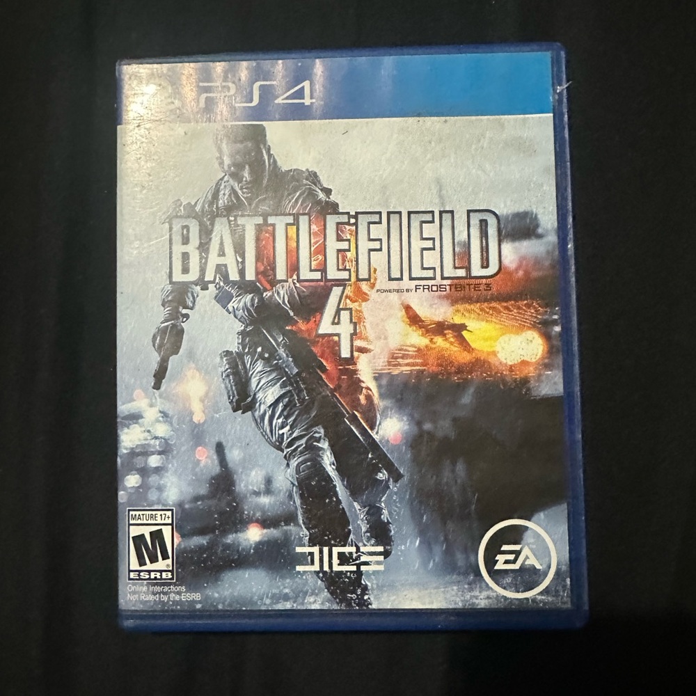 Battlefield 4 for PS4 - Blue Case